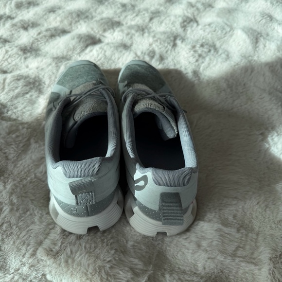 On Cloud Terry 5 Sneakers - Picture 6 of 9